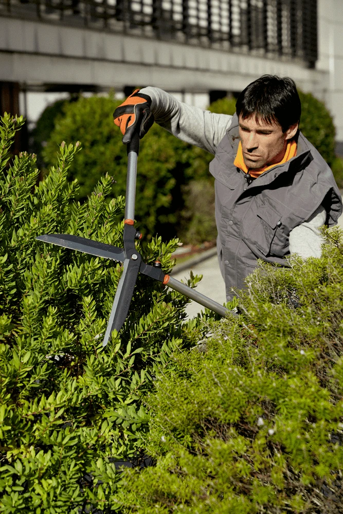 Bahco P51H-SL Extra Long Hedge Shears, Heavy Duty, Lightweight With Aluminium Handle - Image 18